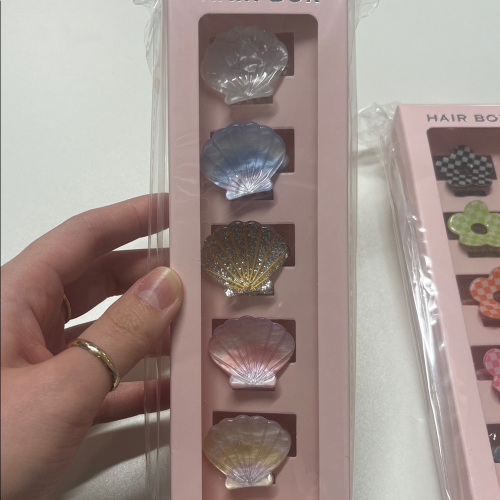 Colorful Hair Clips Set - Picture 3 of 3
